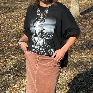 ELVIS Alstyle black and white motorcycle t-shirt.